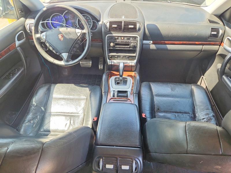 2004 Porsche Cayenne VIN WP1AB29P44LA74924 COPART salvage auction — MINOR DENT/SCRATCHES, CA - DIS/DLR/EXP ONLY CLEAN TITLE, sold $250 on 2026-08-04 (photo 8)