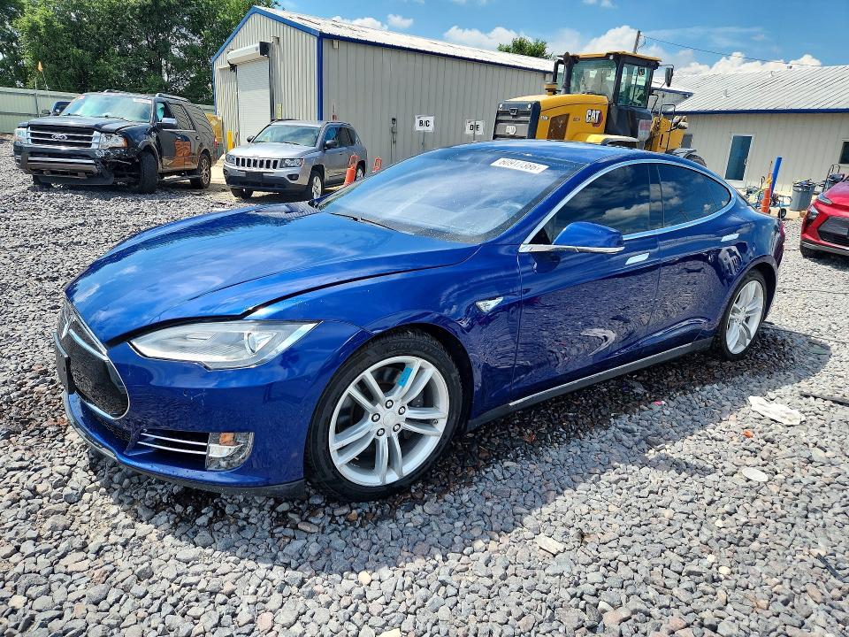 2015 Tesla Model s VIN 5YJSA1E29FF112327 — COPART salvage auction photo