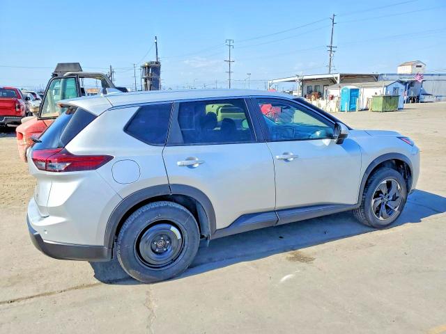 2025 Nissan Rogue VIN JN8BT3BB1SW155807 COPART salvage auction — REAR END, FL - CERT OF TITLE SLVG REBUILDABLE, sold $8,900 on 2026-07-29 (photo 3)