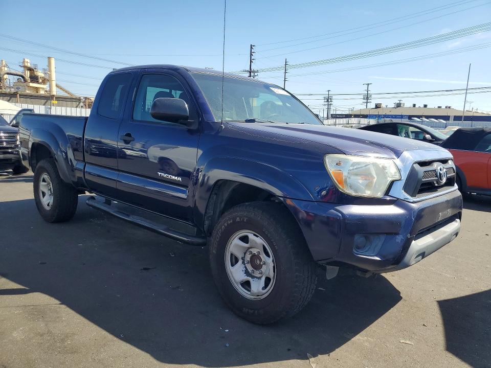 2013 Toyota Tacoma VIN 5TFTX4GN4DX014563 COPART salvage auction — VANDALISM, CA - SALVAGE CERTIFICATE, sold $4,100 on 2026-07-22 (photo 4)