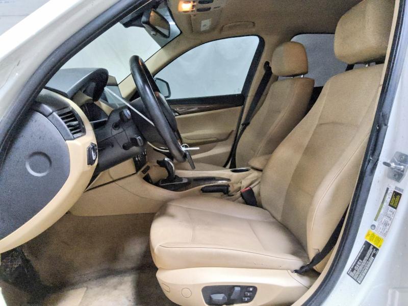 2015 BMW X1 VIN WBAVM1C57FV318150 COPART salvage auction — MINOR DENT/SCRATCHES, Fl - Certificate Of Destruction, sold $600 on 2026-08-20 (photo 7)