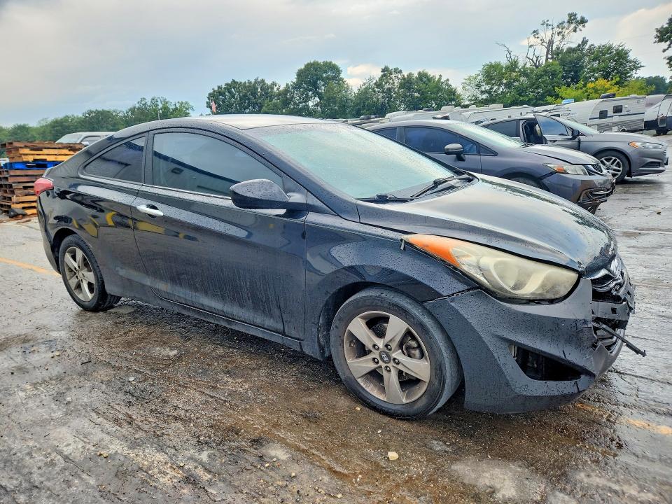 2013 Hyundai Elantra VIN KMHDH6AE2DU009381 COPART salvage auction — FRONT END, MO - CERT OF TITLE-PRIOR SALVAGE, sold $400 on 2026-07-27 (photo 4)