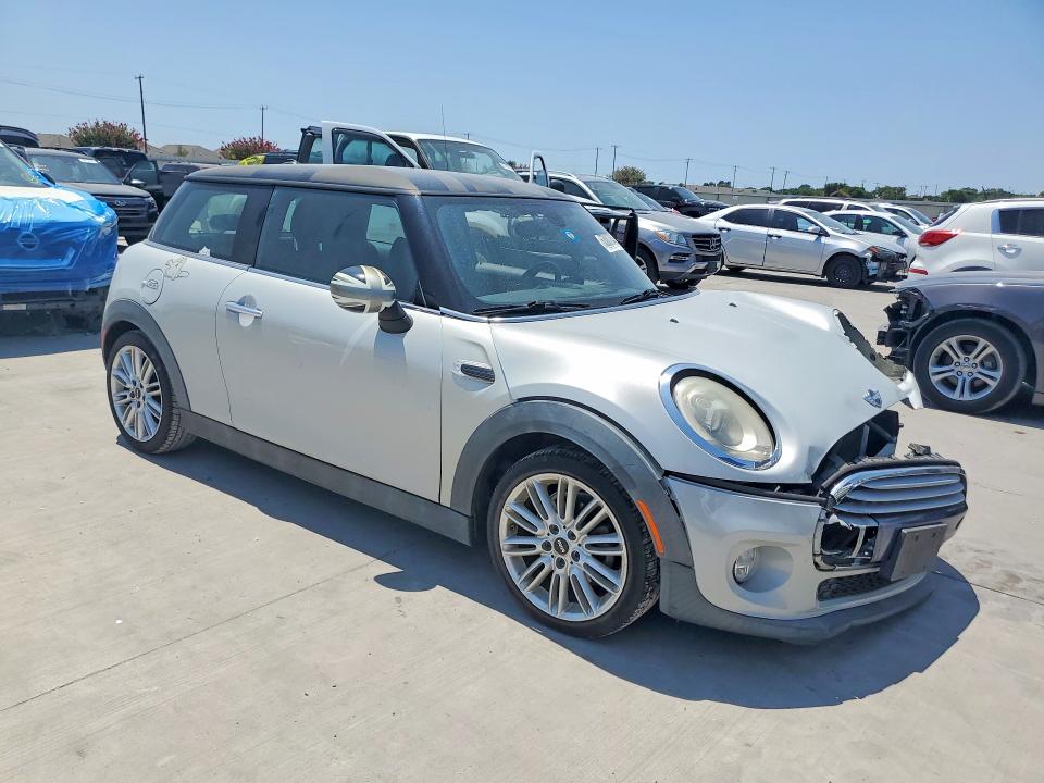 2015 Mini Cooper VIN WMWXM5C51FT941341 COPART salvage auction — FRONT END, TX - SALVAGE VEHICLE TITLE (P), sold $1,200 on 2026-08-13 (photo 4)