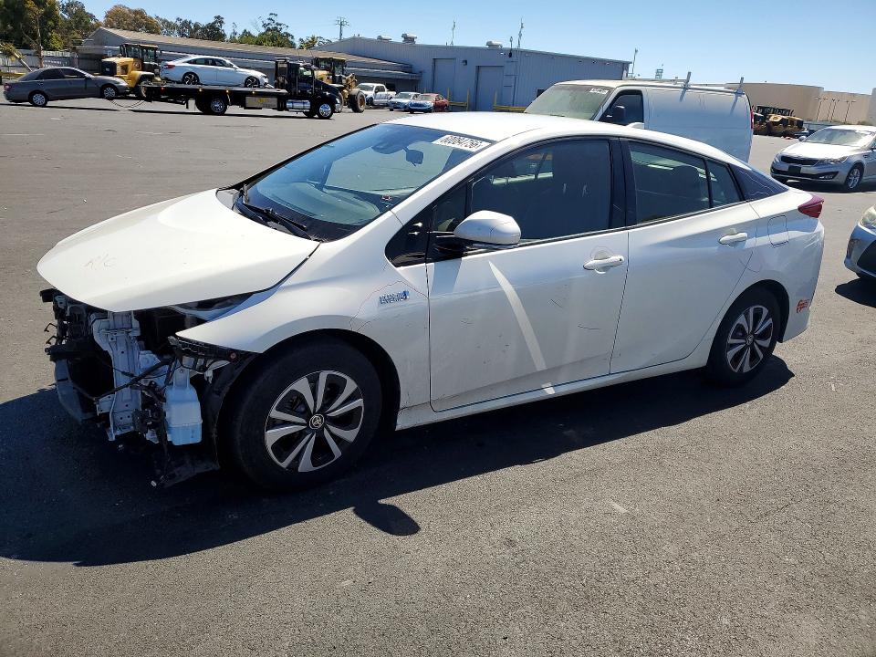 2018 Toyota Prius prime VIN JTDKARFP8J3075530 — COPART salvage auction photo