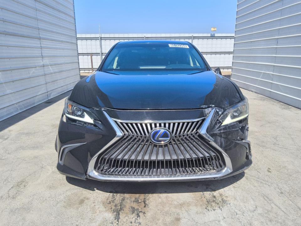 2020 Lexus Es 300h VIN 58AC21B18LU006701 COPART salvage auction — FRONT END, CA - CERTIFICATE OF TITLE, sold $9,500 on 2026-08-18 (photo 5)