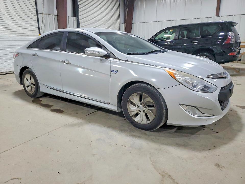 2014 Hyundai Sonata hybrid VIN KMHEC4A42EA113757 COPART salvage auction — MINOR DENT/SCRATCHES, Pa - Cert Of Title, sold $450 on 2026-07-29 (photo 4)