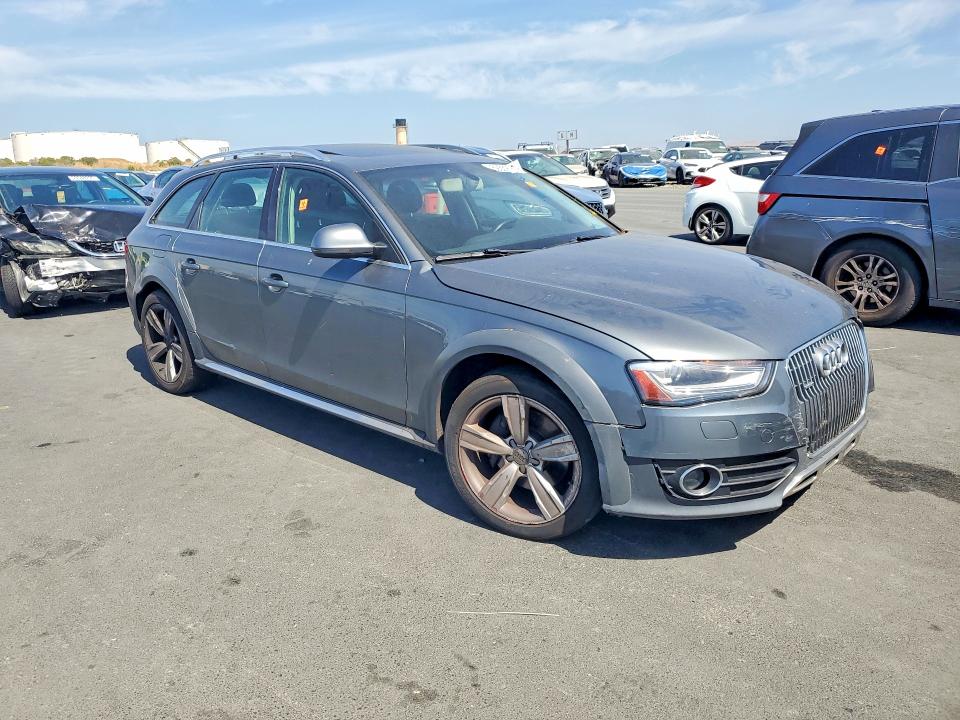2013 Audi A4 allroad VIN WA1UFAFL5DA062821 COPART salvage auction — VANDALISM, CA - SALVAGE CERTIFICATE, sold $175 on 2026-07-15 (photo 4)