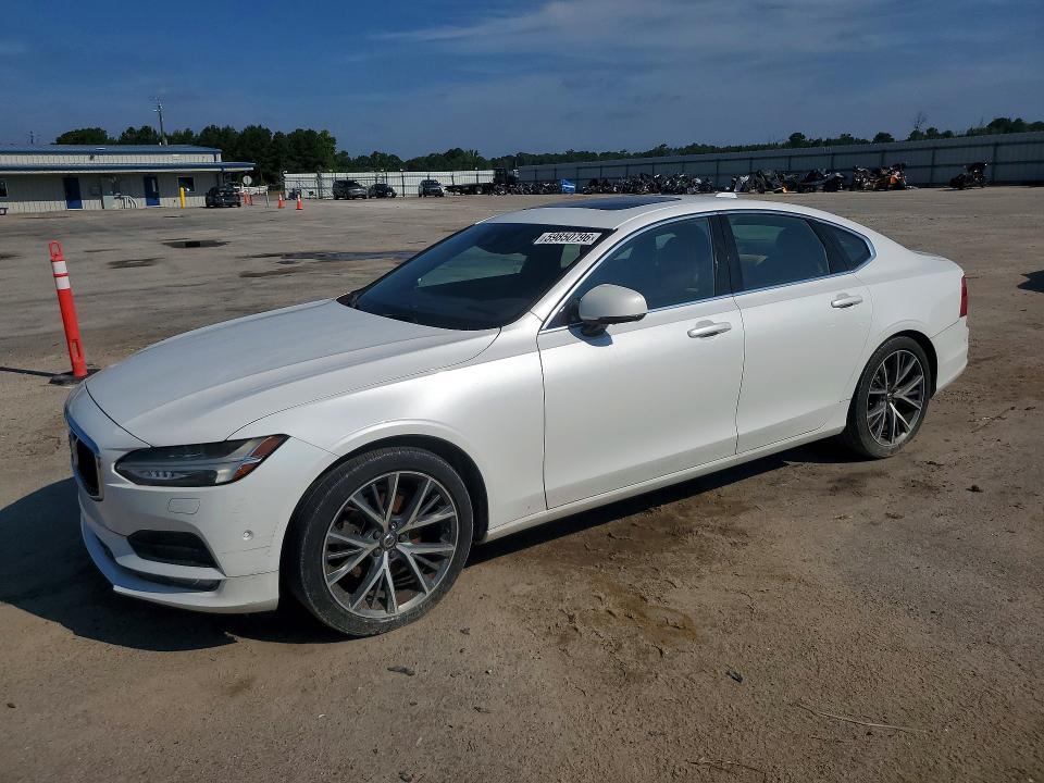 2017 Volvo VIN YV1102AK3H1010182 COPART salvage auction — MECHANICAL, Sc - Certificate Of Title, sold $4,000 on 2026-07-16 (photo 1)