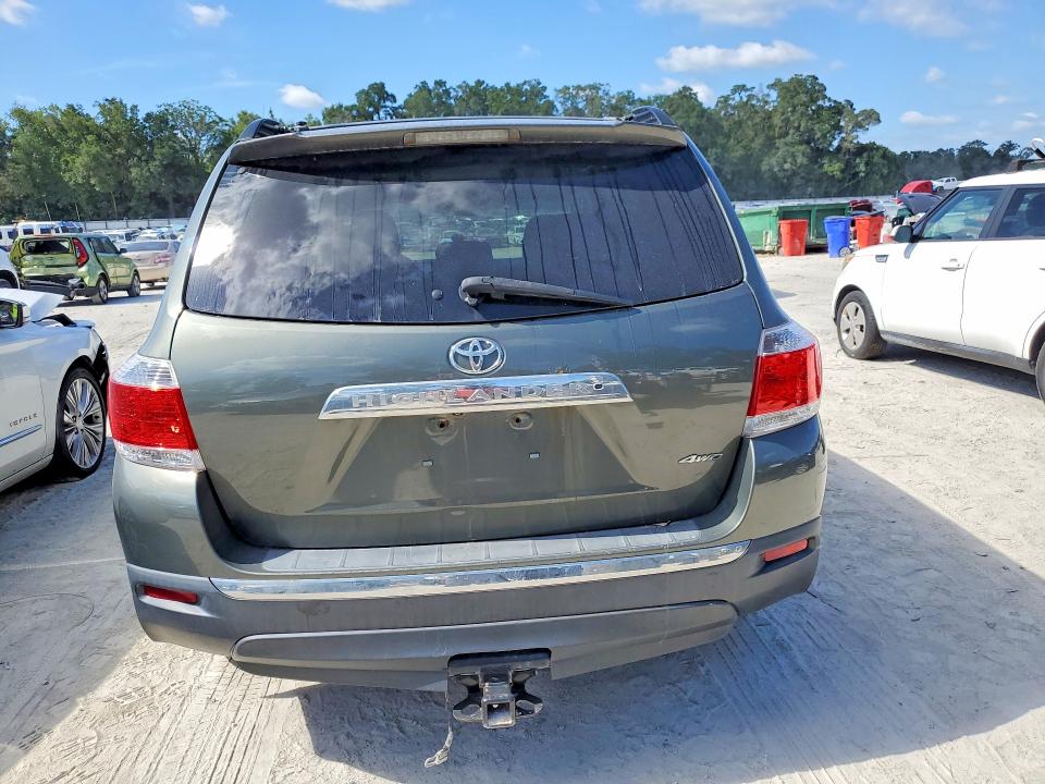 2013 Toyota VIN 5TDBK3EH0DS188590 COPART salvage auction — FRONT END, Fl -, sold $3,950 on 2026-07-14 (photo 6)