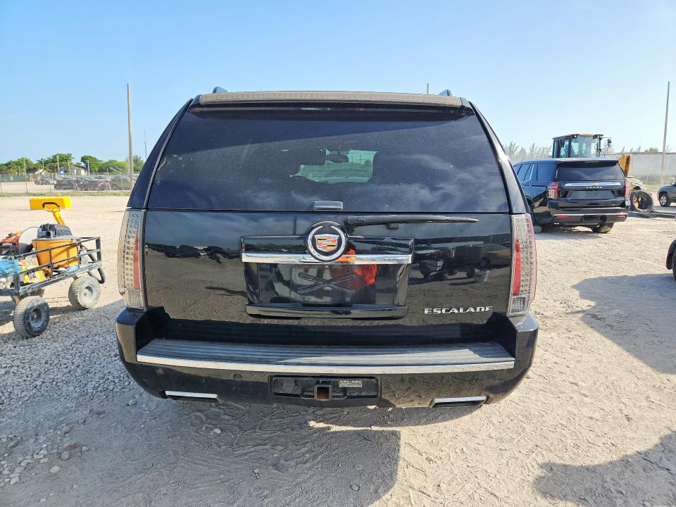 2013 Cadillac Escalade VIN 1GYS3CEF8DR137844 COPART salvage auction — MECHANICAL, Fl - Certificate Of Title, sold $1,700 on 2026-07-28 (photo 6)