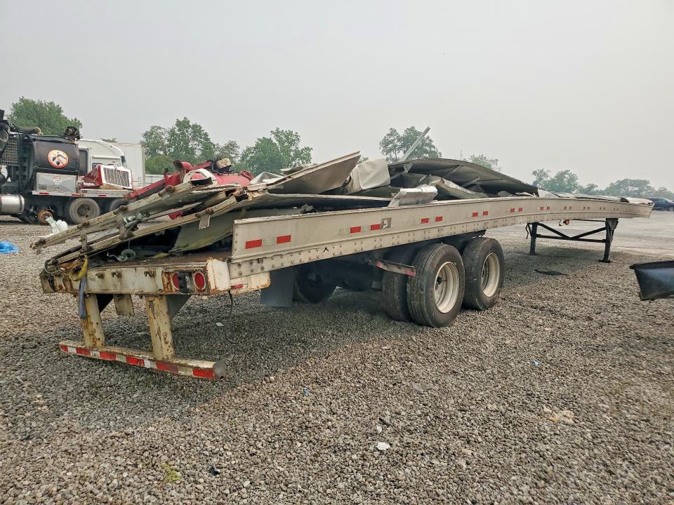 2013 Great dane Dry van VIN 1GRAP0627DT577157 COPART salvage auction — ROLLOVER, IN - CERT OF TITLE-SALVAGE TITLE, sold $150 on 2026-09-24 (photo 3)