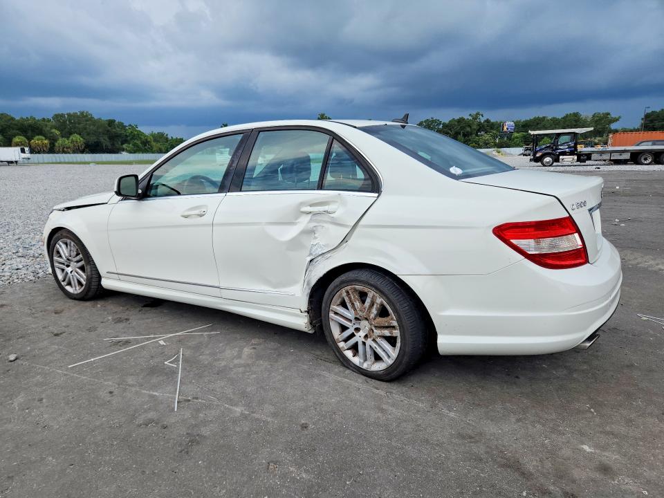 2008 Mercedes-benz C-klasse VIN WDDGF54X48R025000 COPART salvage auction — SIDE, Fl - Cert Of Title Slvg Rebuildable, sold $300 on 2026-08-12 (photo 2)