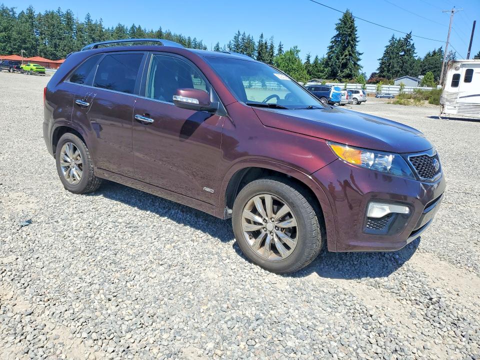 2013 Kia Sorento VIN 5XYKWDA24DG359432 COPART salvage auction — ALL OVER, WA - BILL OF SALE, sold $1,700 on 2026-07-31 (photo 4)