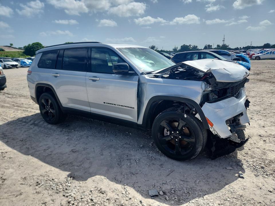 2023 Jeep Grand cherokee VIN 1C4RJKAG0P8842070 COPART salvage auction — FRONT END, Fl - Cert Of Title Slvg Rebuildable, sold $8,900 on 2026-07-30 (photo 4)