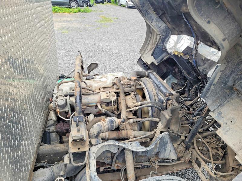 2008 Mitsubishi fuso truck of america inc Fe VIN JL6CCE1S18K000811 COPART salvage auction — MINOR DENT/SCRATCHES, ON - PERMIT NO BRAND - UNFIT (P), sold $18,000 on 2026-07-28 (photo 7)