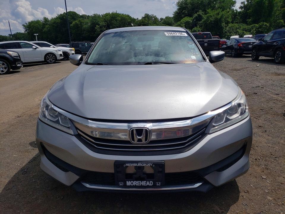 2017 Honda Accord VIN 1HGCR2F34HA202590 COPART salvage auction — MINOR DENT/SCRATCHES, VA - CERTIFICATE OF TITLE, sold $1,150 on 2026-07-10 (photo 5)