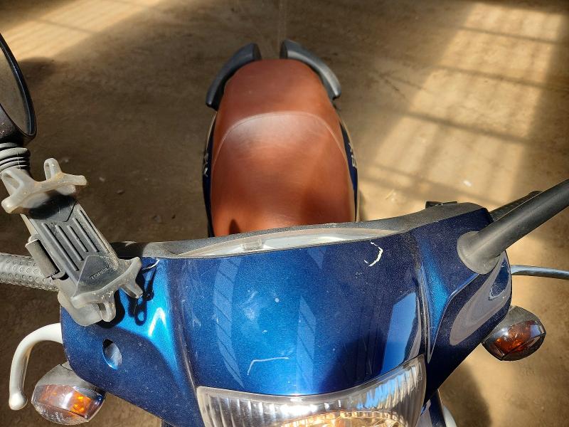 2009 Piaggio VIN ZAPM578F694000383 COPART salvage auction — ALL OVER, On - Permit No Brand - Unfit, sold $350 on 2026-08-11 (photo 5)