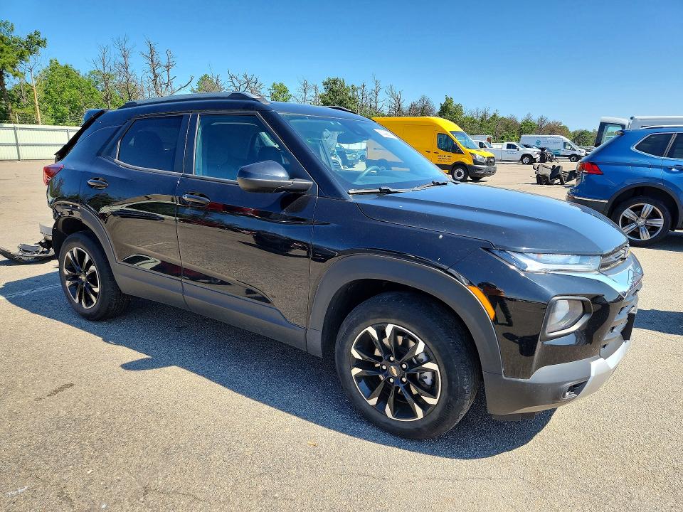 2021 Chevrolet Trailblazer VIN KL79MRSL9MB097178 COPART salvage auction — REAR END, Ny - Mv-907A Salvage Certificate, sold $3,600 on 2026-07-22 (photo 4)