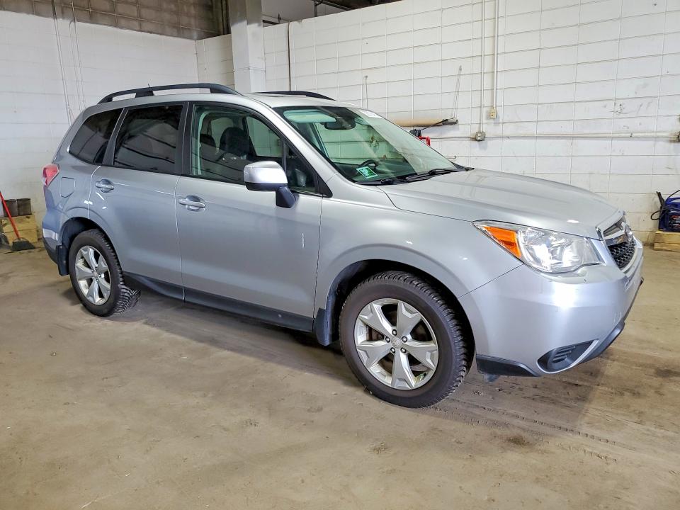 2014 Subaru Forester VIN JF2SJAEC7EH502013 COPART salvage auction — HAIL, MN - NON PUBLIC CLEAN TITLE, sold $1,100 on 2026-07-28 (photo 4)
