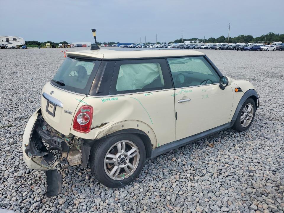 2011 Mini Cooper VIN WMWSU3C53BT099854 COPART salvage auction — FRONT END, FL - CERTIFICATE OF DESTRUCTION, sold $400 on 2026-08-07 (photo 3)