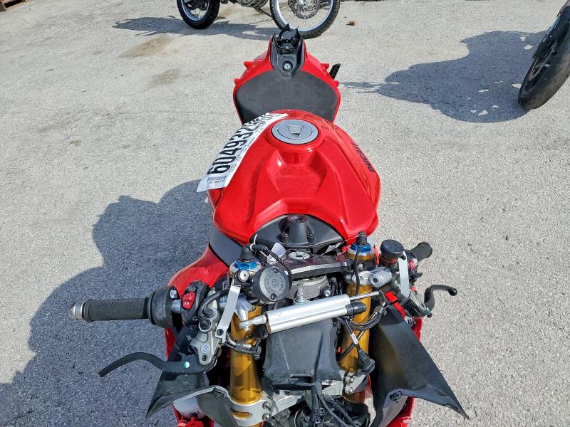 2025 Ducati Panigale VIN ZDMDAG6W6SB004231 COPART salvage auction — ALL OVER, TX - SALVAGE VEHICLE TITLE (P), sold $13,300 on 2026-08-20 (photo 5)