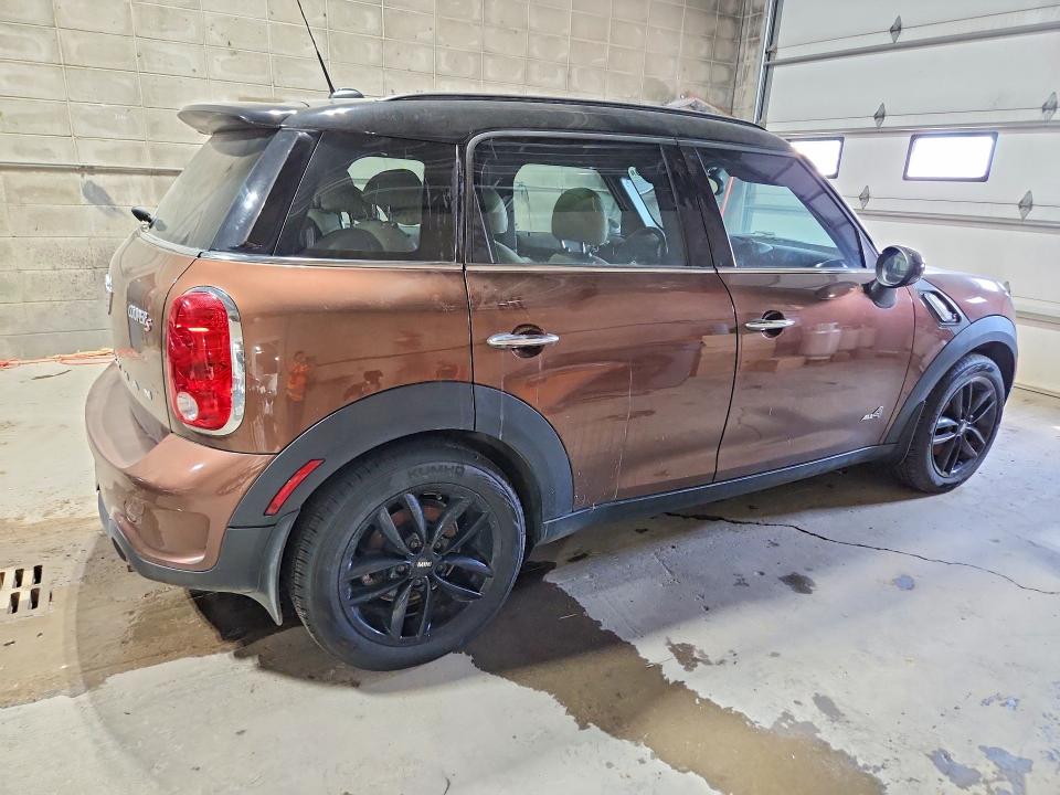 2014 Mini Cooper VIN WMWZC5C59EWP37766 COPART salvage auction — MINOR DENT/SCRATCHES, Mn - Non Public Clean Title, sold $450 on 2026-08-04 (photo 3)