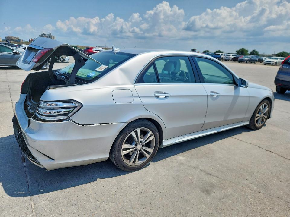 2016 Mercedes-benz E-klasse VIN WDDHF5KB6GB197743 COPART salvage auction — REAR END, La - Cert Of Title-Salvage, sold $5,400 on 2026-08-19 (photo 3)