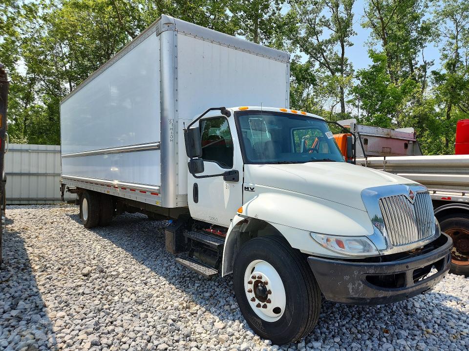 2020 International VIN 3HAEUMML4LL700046 COPART salvage auction — MINOR DENT/SCRATCHES, OH - DEALER ONLY CLEAN TITLE (P), sold $14,000 on 2026-07-22 (photo 4)