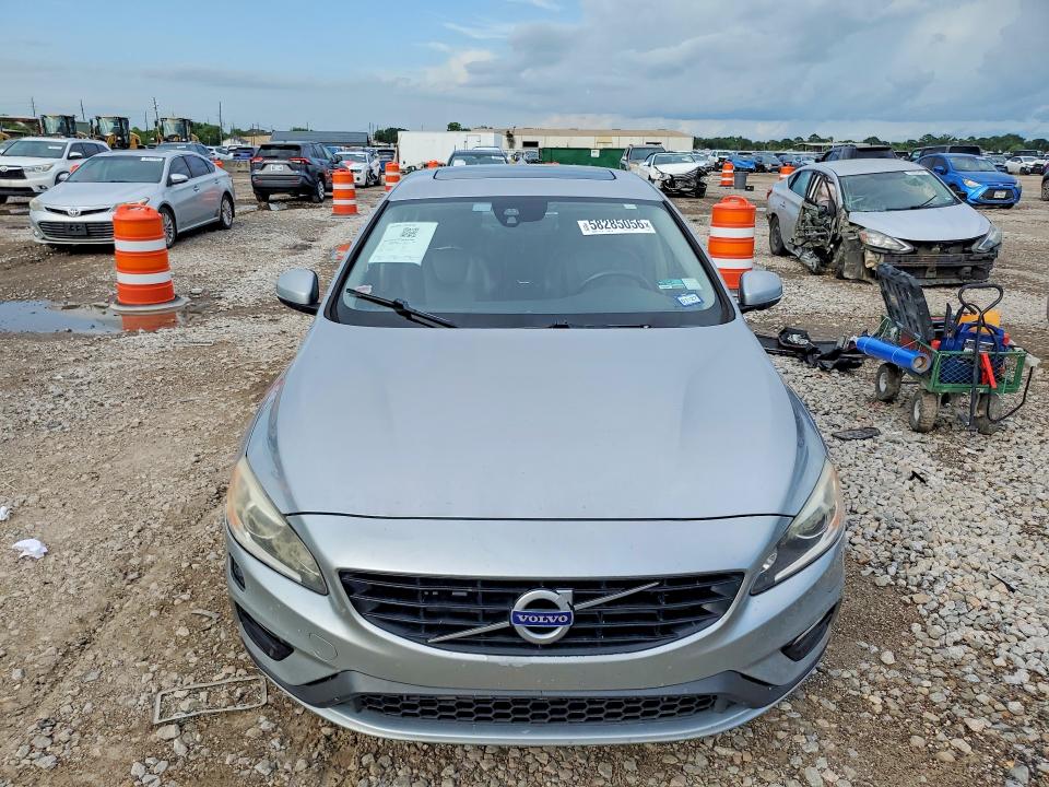 2018 Volvo S60 VIN YV126MFL6J2450896 COPART salvage auction — ALL OVER, TX - SALVAGE VEHICLE TITLE, sold $1,650 on 2026-07-30 (photo 5)