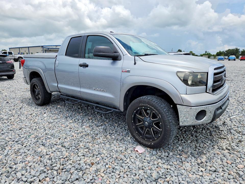 2011 Toyota Tundra VIN 5TFRY5F10BX100025 COPART salvage auction — MINOR DENT/SCRATCHES, Fl - Certificate Of Title, sold $3,200 on 2026-07-31 (photo 4)