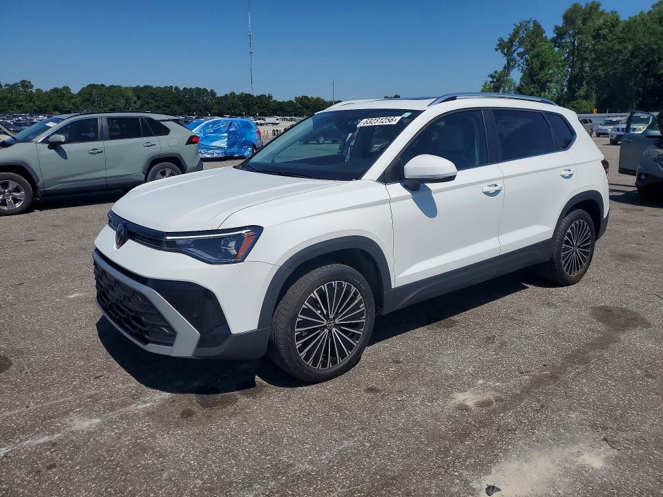 2025 Volkswagen Taos VIN 3VVEC7B29SM069050 — COPART salvage auction photo