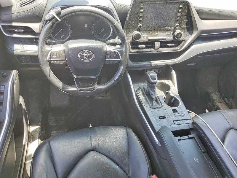 2020 Toyota Highlander VIN 5TDGZRAH3LS016448 COPART salvage auction — MINOR DENT/SCRATCHES, Tx - Certificate Of Title (P), sold $16,700 on 2026-08-24 (photo 8)