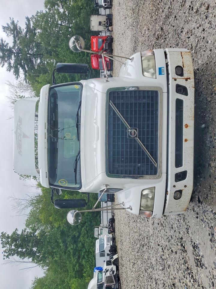 2014 Volvo VIN 4V4M19EGXEN170146 COPART salvage auction — MINOR DENT/SCRATCHES, Il - Certificate Of Title (P), sold $1,150 on 2026-08-11 (photo 5)