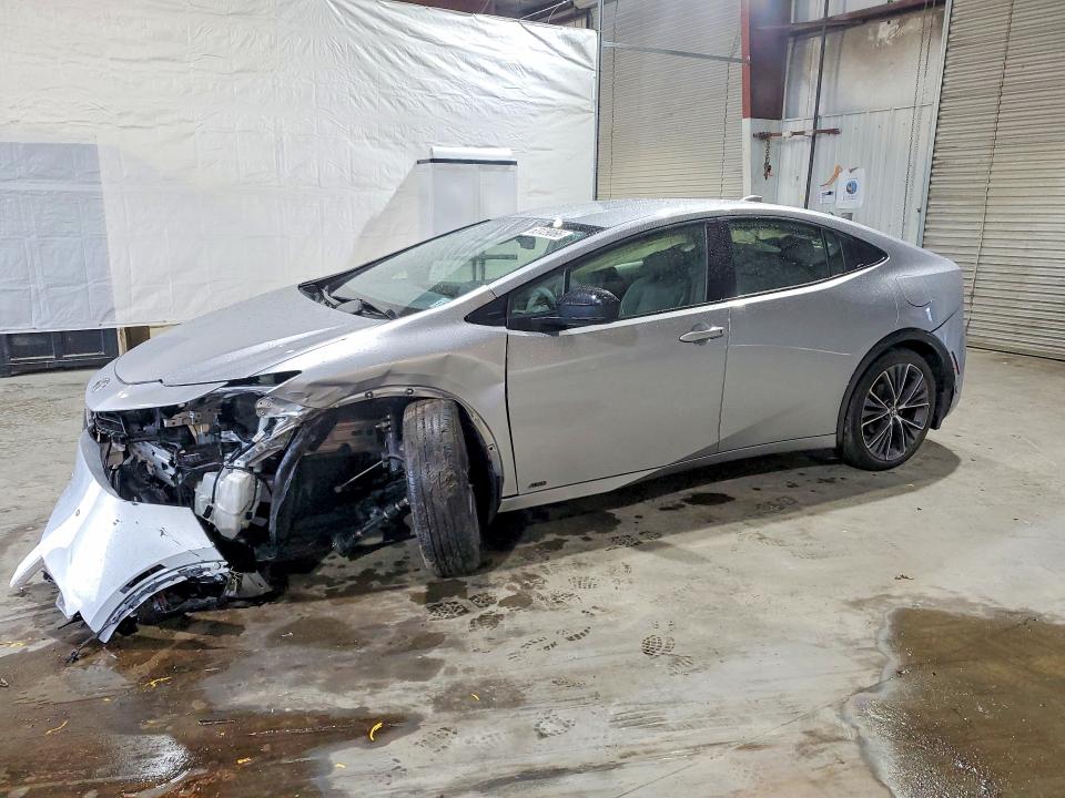 2024 Toyota Prius VIN JTDADABUXR3016605 — COPART salvage auction photo