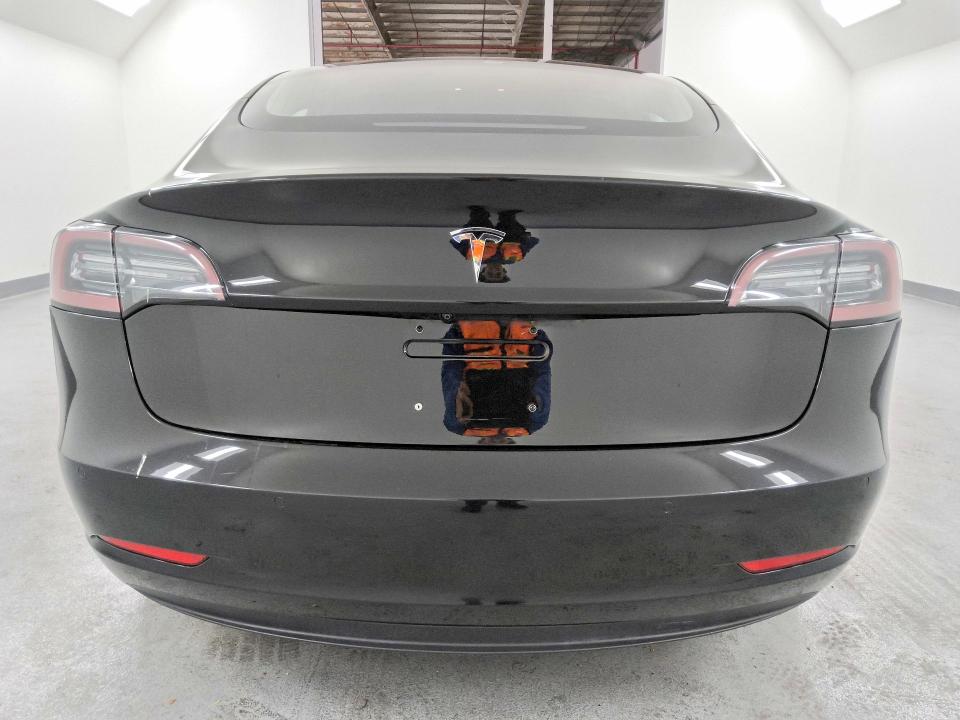 2018 Tesla Model 3 VIN 5YJ3E1EA8JF013863 COPART salvage auction — MINOR DENT/SCRATCHES, CA - CERTIFICATE OF TITLE, sold $14,700 on 2026-07-28 (photo 6)