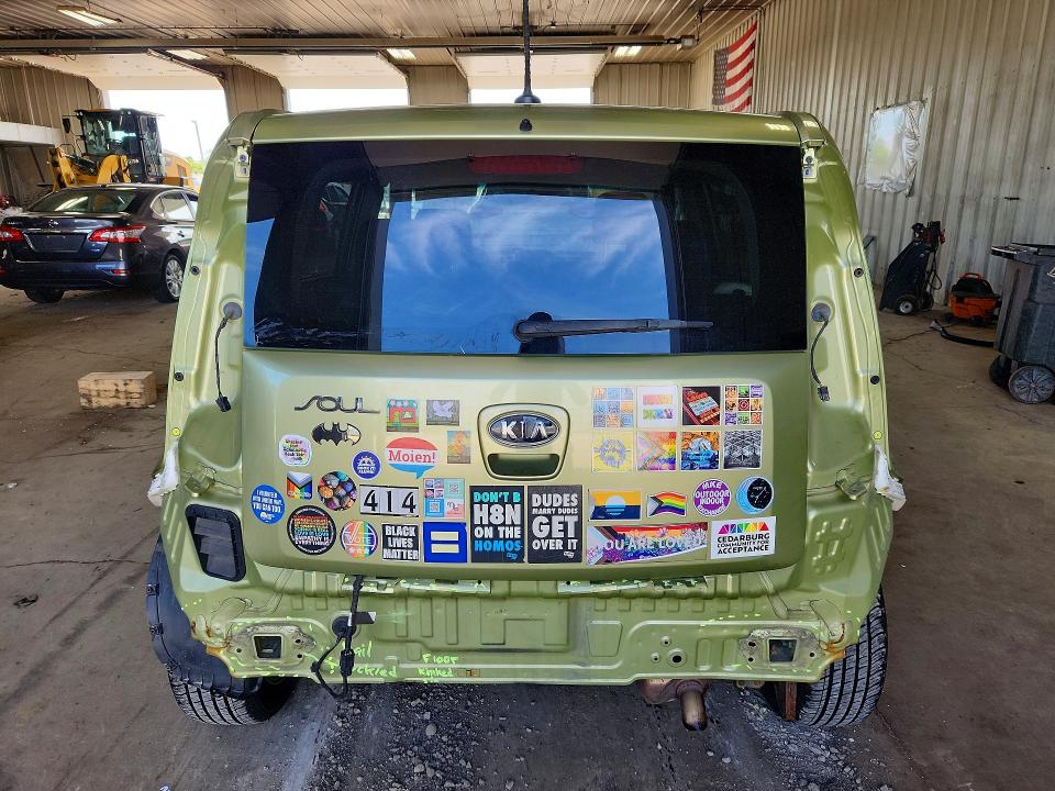 2011 Kia Soul VIN KNDJT2A28B7320815 COPART salvage auction — REJECTED REPAIR, Wi - Junked Vehicle Bill Of Sale, sold $325 on 2026-07-27 (photo 6)