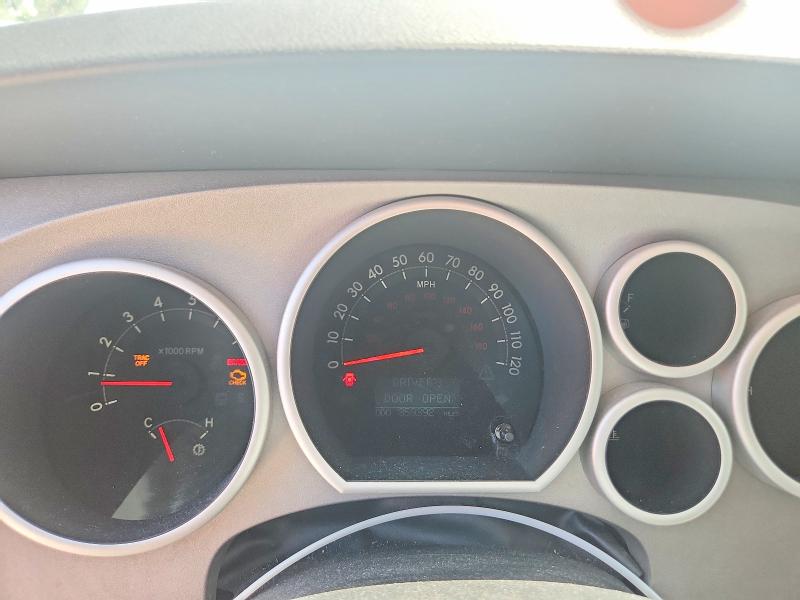 2012 Toyota VIN 5TFFY5F15CX121165 COPART salvage auction — MINOR DENT/SCRATCHES, FL - CERTIFICATE OF TITLE, sold $3,800 on 2026-07-28 (photo 9)