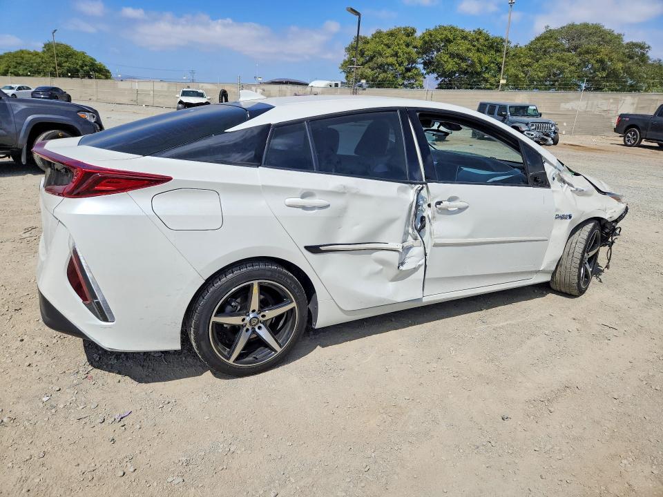 2018 Toyota Prius VIN JTDKARFP0J3071682 COPART salvage auction — FRONT END, Ca - Salvage Certificate, sold $5,700 on 2026-07-17 (photo 3)