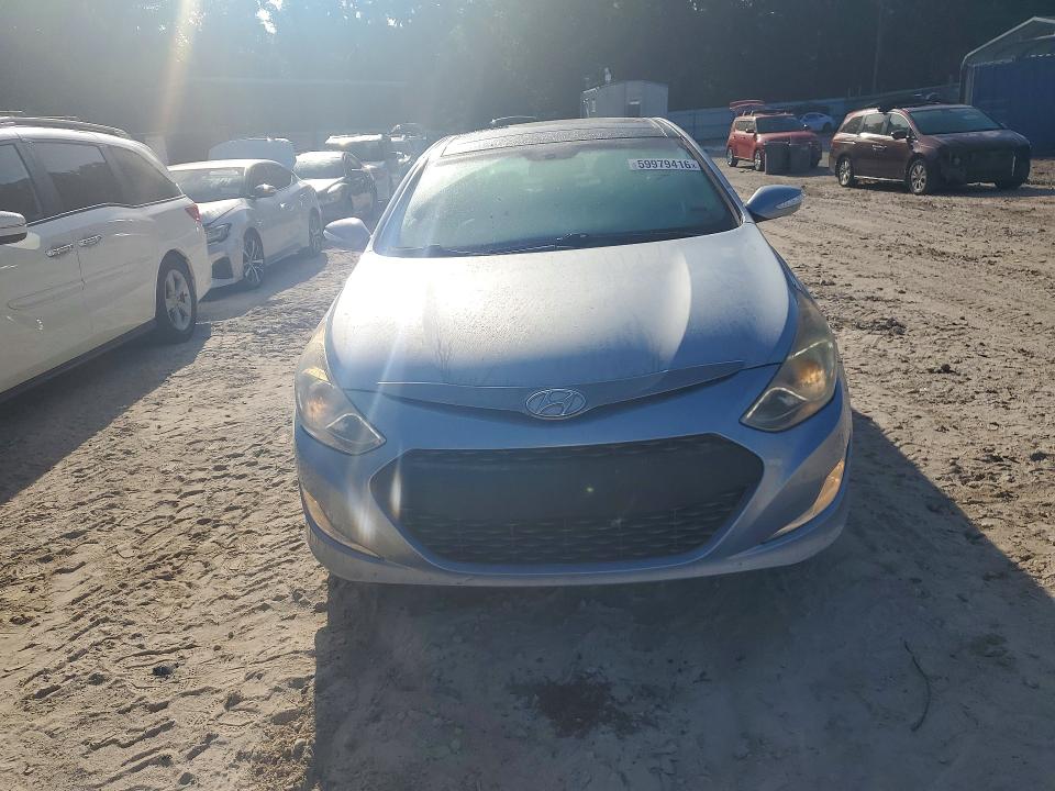 2014 Hyundai Sonata VIN KMHEC4A49EA104313 COPART salvage auction — SIDE, FL - CERT OF TITLE SLVG REBUILDABLE, sold $775 on 2026-07-17 (photo 5)