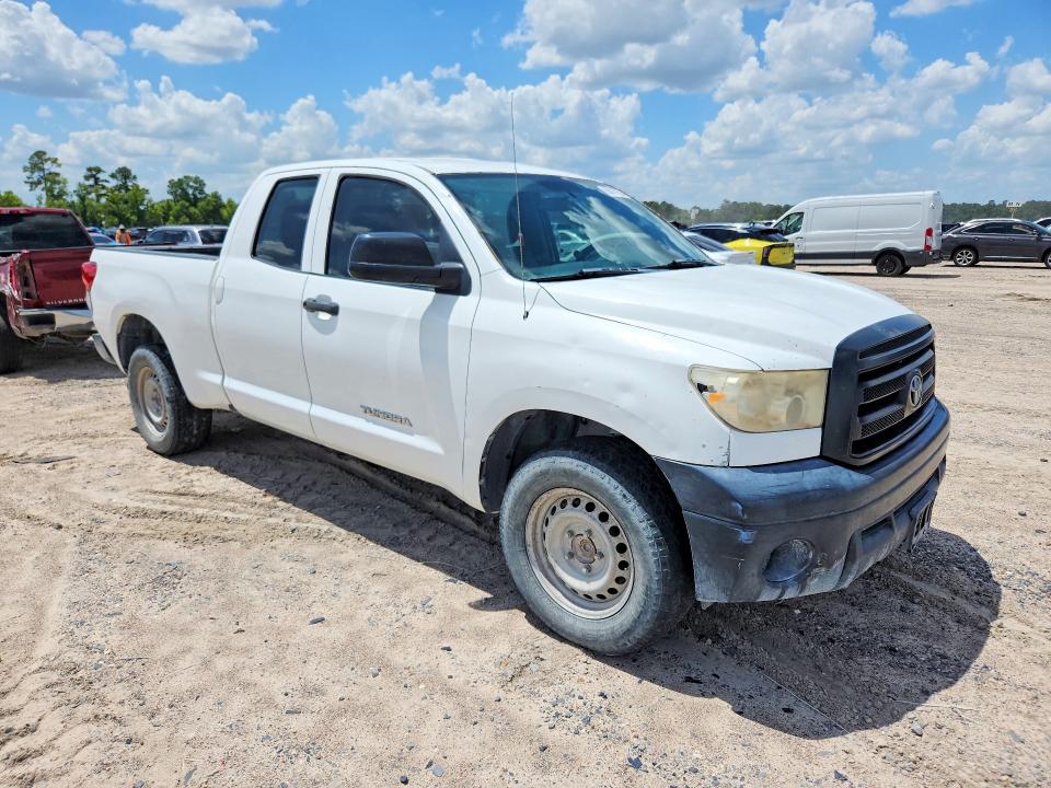 2011 Toyota Tundra VIN 5TFRM5F13BX035067 COPART salvage auction — MINOR DENT/SCRATCHES, TX - CERTIFICATE OF TITLE (P), sold $2,100 on 2026-07-14 (photo 4)