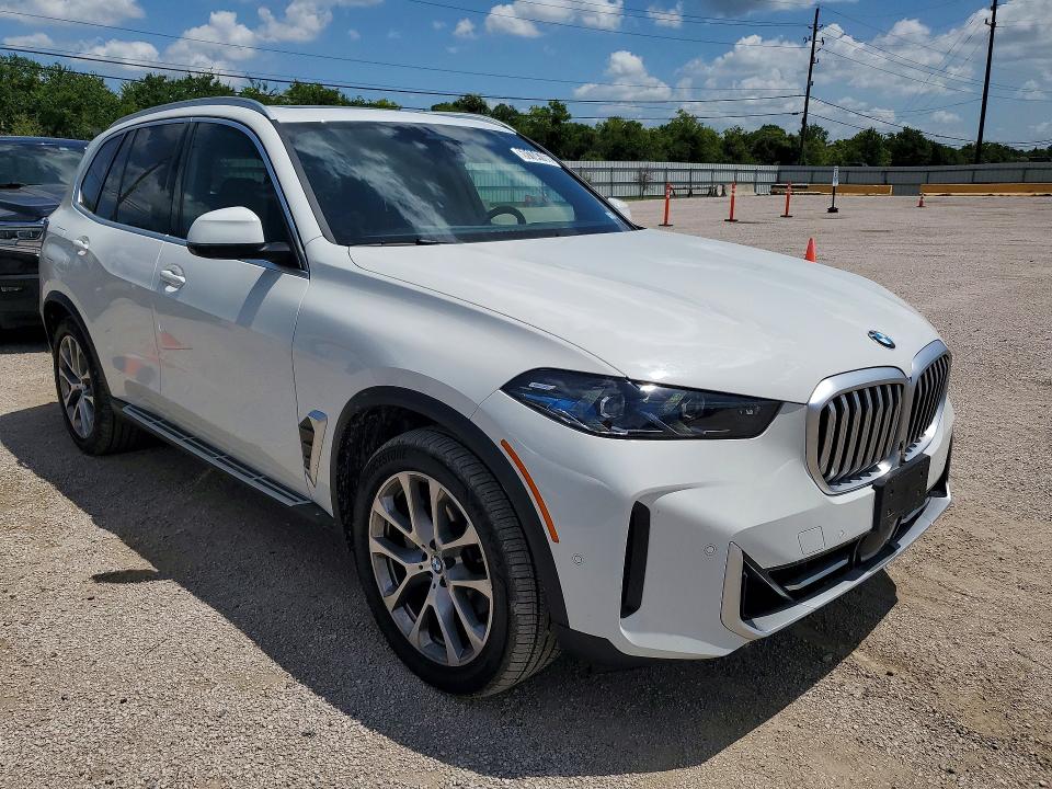 2026 BMW X5 VIN 5UX23EU08T9292552 COPART salvage auction — VANDALISM, Tx - Certificate Of Title, sold $41,000 on 2026-07-20 (photo 4)