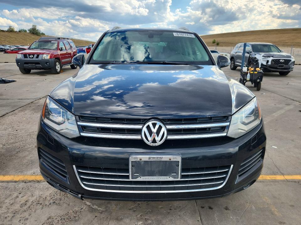 2013 Volkswagen Touareg VIN WVGEF9BP9DD011687 COPART salvage auction — FRONT END, CO - CERTIFICATE OF TITLE, sold $600 on 2026-08-05 (photo 5)