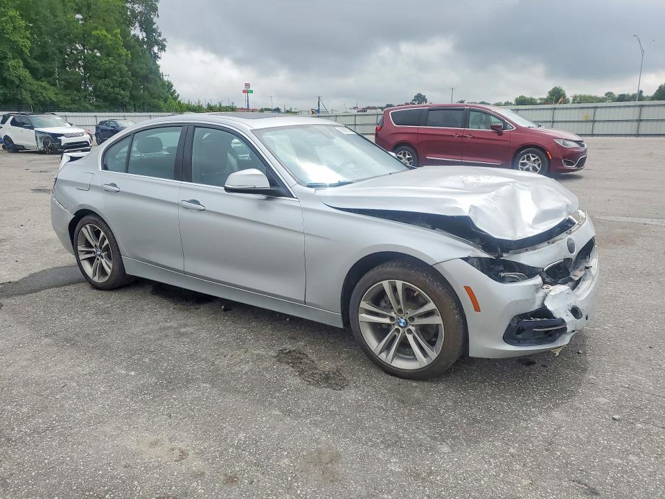 2017 BMW 3er VIN WBA8B9G38HNU54624 COPART salvage auction — FRONT END, Nc - Dealer Only Salvage Title, sold $2,500 on 2026-07-28 (photo 4)