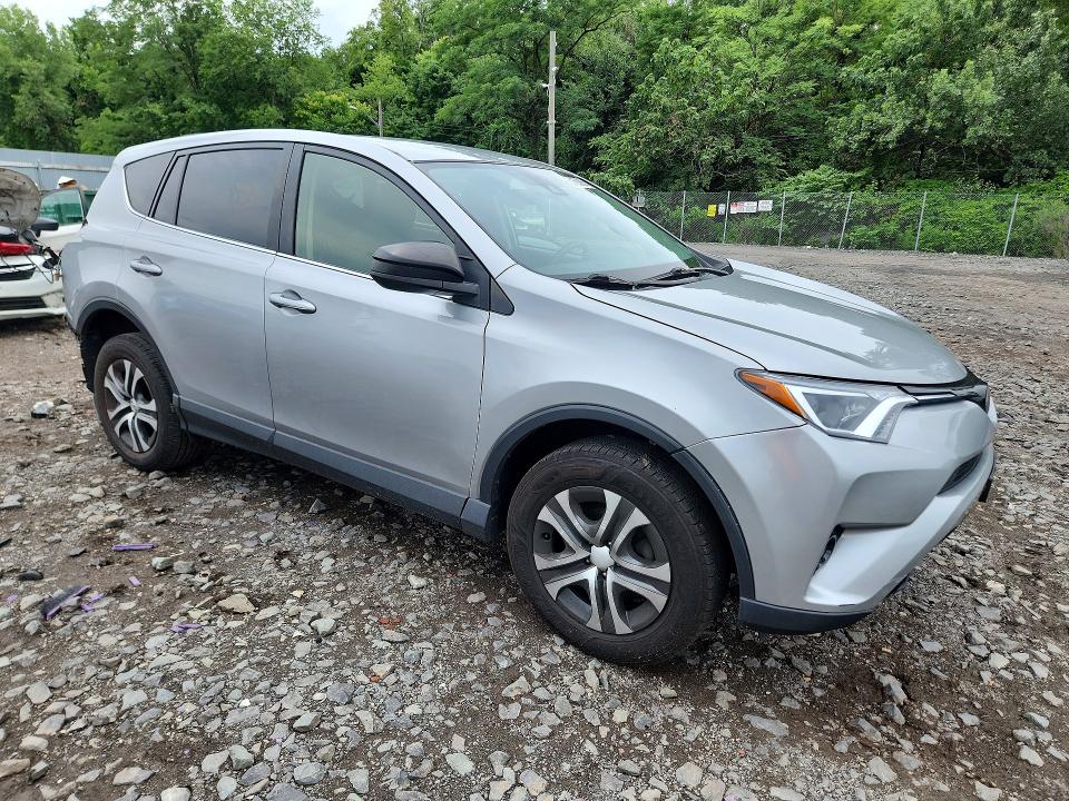 2018 Toyota Rav 4 VIN JTMBFREV9JJ211886 COPART salvage auction — REAR END, Ny - Mv-907A Salvage Certificate, sold $5,300 on 2026-07-23 (photo 4)
