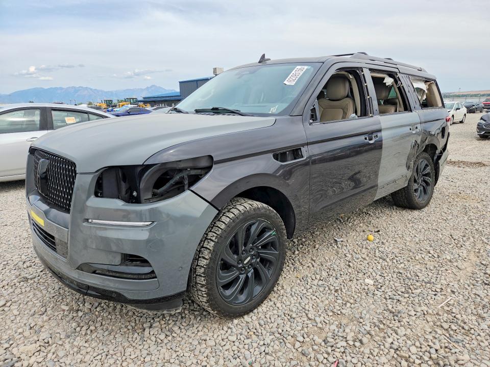 2024 Lincoln Navigator VIN 5LMJJ3LGXREL05767 — COPART salvage auction photo