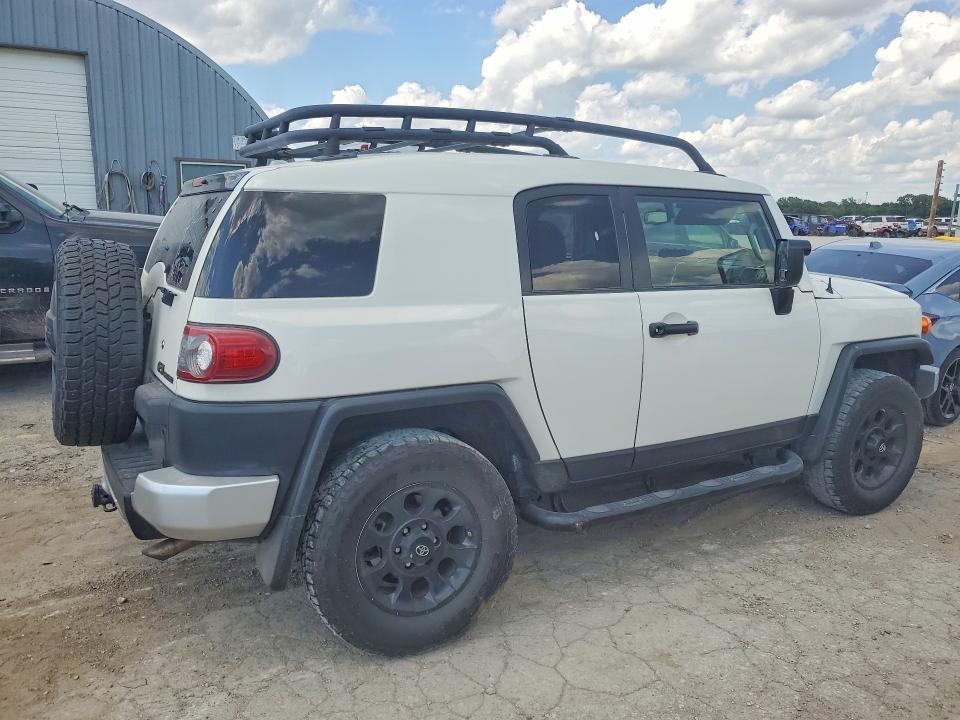2013 Toyota Fj cruiser VIN JTEBU4BF9DK169252 COPART salvage auction — UNDERCARRIAGE, Ks - Cert Of Title-Salvage, sold $1,150 on 2026-07-27 (photo 3)