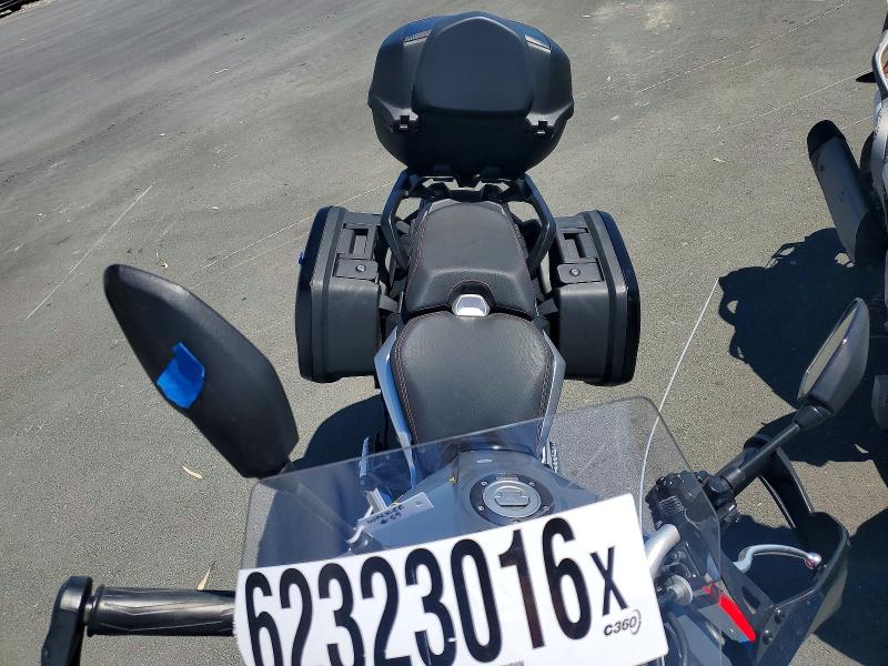 2020 Yamaha VIN JYARN62Y6LA000500 COPART salvage auction — FRONT END, Ca - Salvage Certificate, sold $1,550 on 2026-07-30 (photo 5)