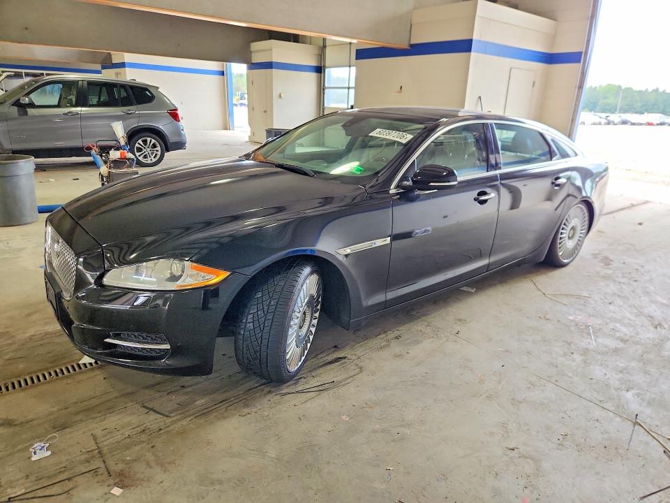 2015 Jaguar Xj VIN SAJWJ2GD9F8V88617 COPART salvage auction — UNDERCARRIAGE, Va - Certificate Of Title, sold $775 on 2026-07-31 (photo 1)