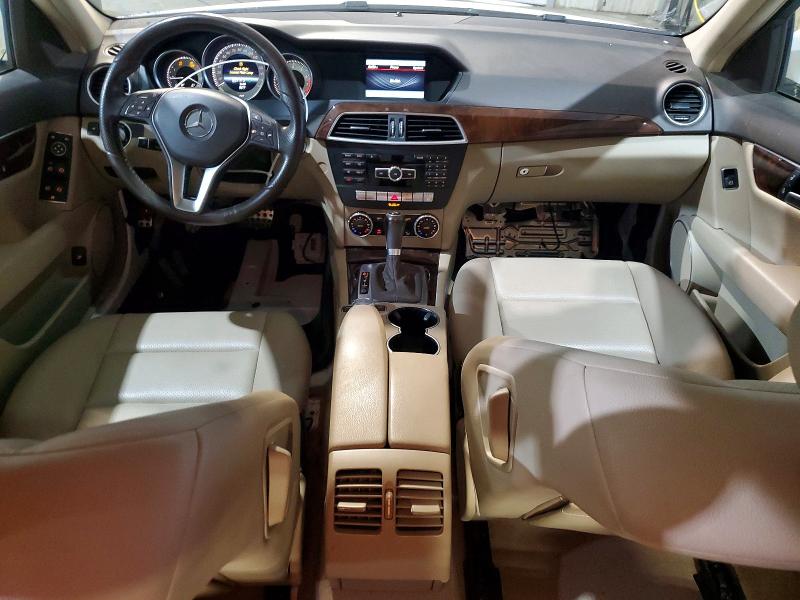 2013 Mercedes-benz C-klasse VIN WDDGF8AB5DR281635 COPART salvage auction — WATER/FLOOD, Nh - Cert Of Ttl-Flood Salvage, sold $900 on 2026-08-19 (photo 8)