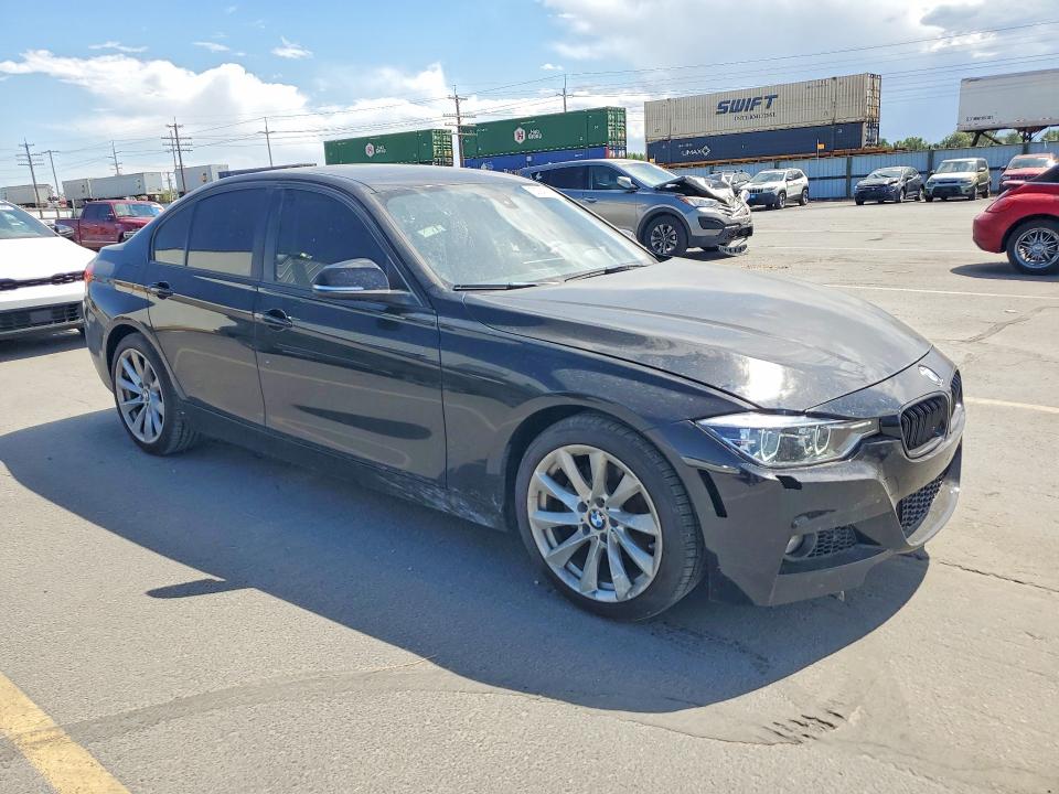 2018 BMW 3er VIN WBA8A3C54JA358655 COPART salvage auction — SIDE, Id - Salvage Certificate Of Title, sold $2,000 on 2026-07-23 (photo 4)